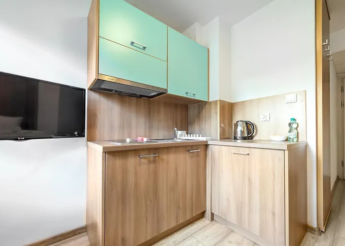 Pasteura Cosy By Bookinghost